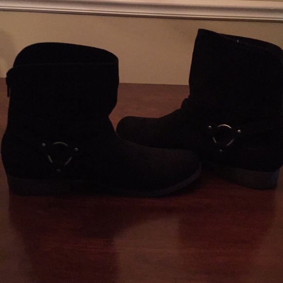 Black ankle boots - Picture 1 of 4